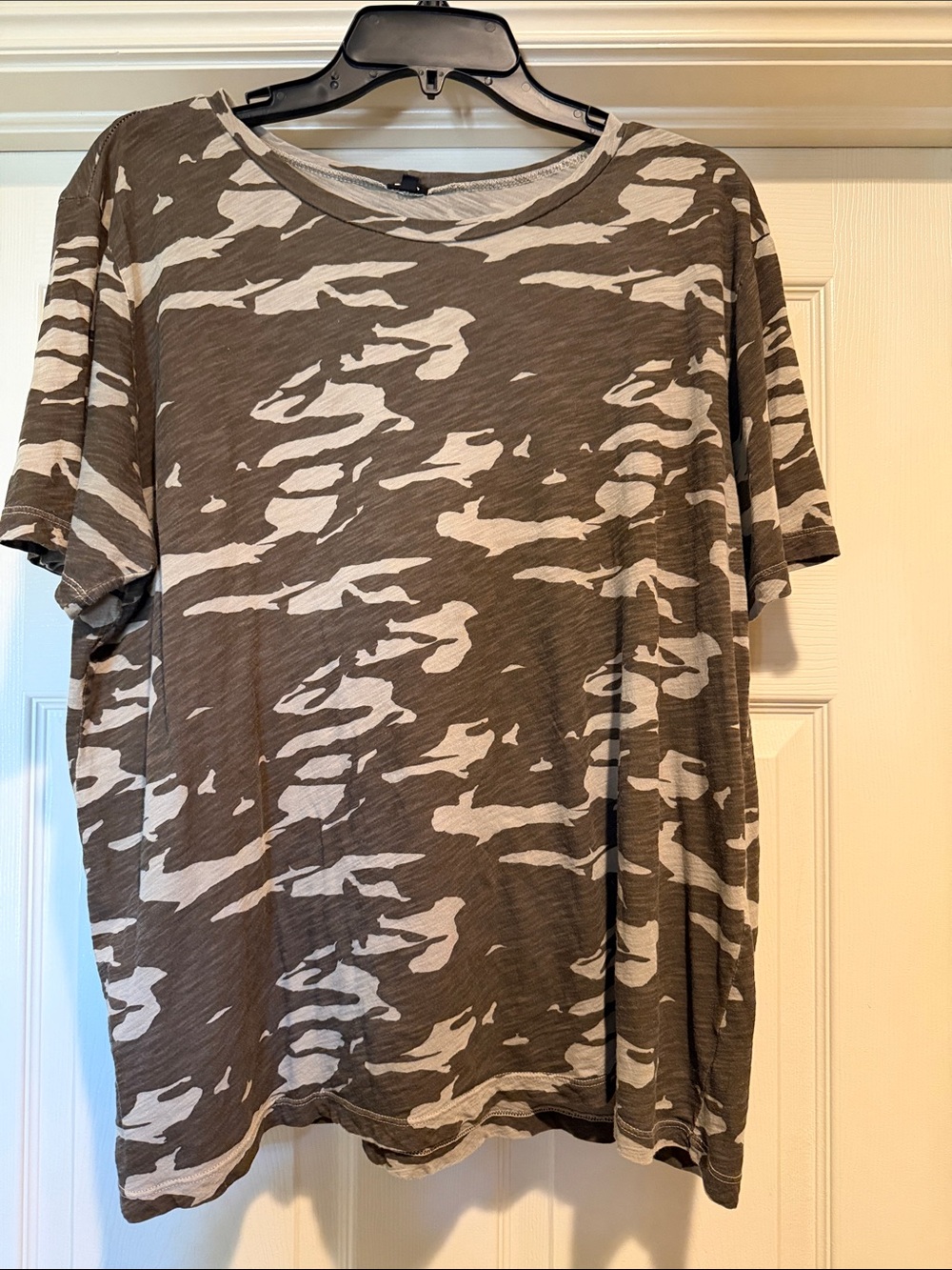 Monrow Olive and Cream Short Sleeve Camouflage Tee